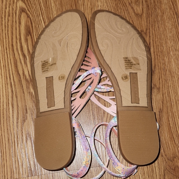 Copper Key Butterfly Rhinestone Sandals - Picture 12 of 12